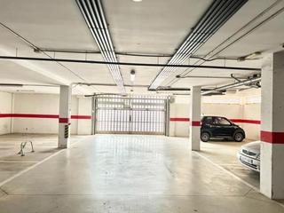 Aparcament cotxe a Calle mediodia 3. Garaje en venta en añoreta baja torre de benagalbón, málaga