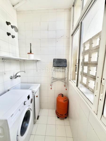 Foto 2360b015-13a1-4506-9838-b3c65cce5d31. Pis a calle obispo juan alonso 3 a Playamar - Benyamina Torremolinos
