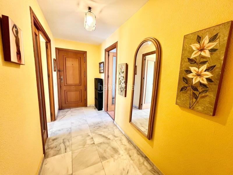 Foto 45cfbd0f-d3e5-487c-9368-51476f96fc81. Pis a calle obispo juan alonso 3 a Playamar - Benyamina Torremolinos