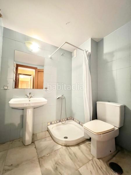 Foto a7b8644a-680a-4477-b1c8-6eaebdf4a56f. Pis a calle obispo juan alonso 3 a Playamar - Benyamina Torremolinos