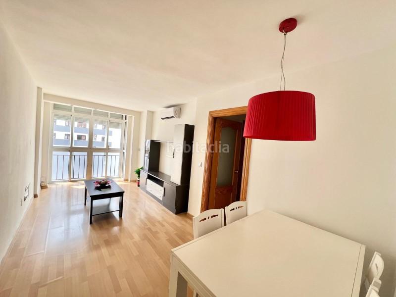 Foto 307c9f59-81d2-40f9-95e1-06f3524caed8. Piso en calle francisco de sarriá 4 piso en venta en la unión , en Málaga
