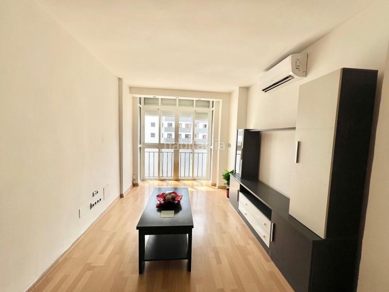 Foto 5c922f2c-3c35-4bb2-998e-d3f0d493596c. Piso en calle francisco de sarriá 4 piso en venta en la unión , en Málaga