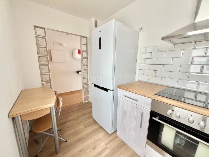 Foto b055471f-d87f-4d5d-9bd0-90d7265a4995. Piso en calle francisco de sarriá 4 piso en venta en la unión , en Málaga
