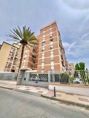 Pis a Calle francisco de sarriá 4. Piso en venta en la unión málaga, málaga