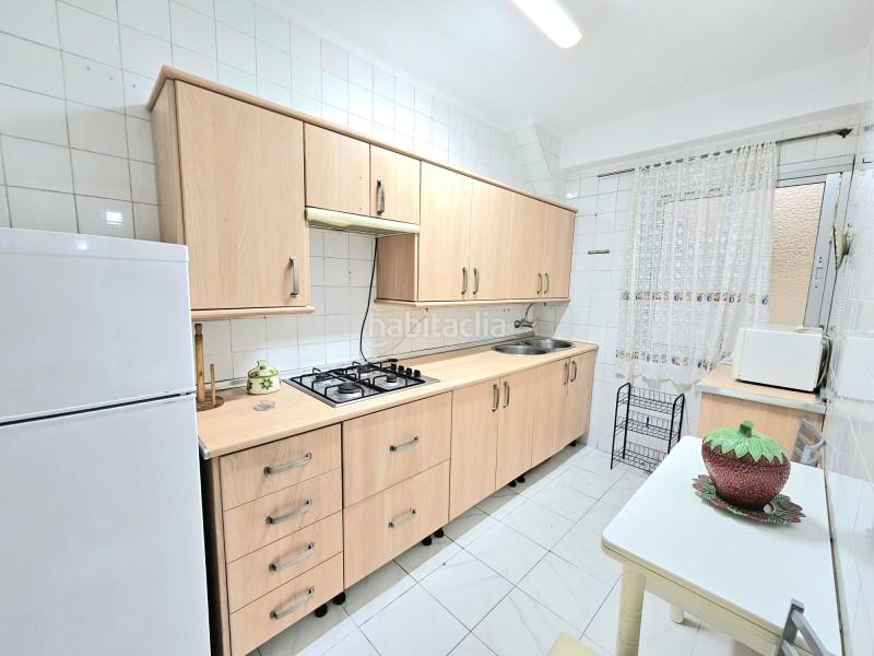 Foto d51f533f-7a4a-48a1-a023-a23b950bd115. Piso en calle rodríguez cansino 2 piso en venta en la victoria , en Málaga