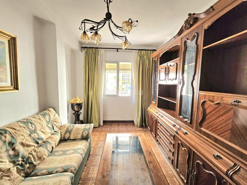 Foto f90920e6-c8d0-4e7f-9099-847963417407. Piso en calle rodríguez cansino 2 piso en venta en la victoria , en Málaga