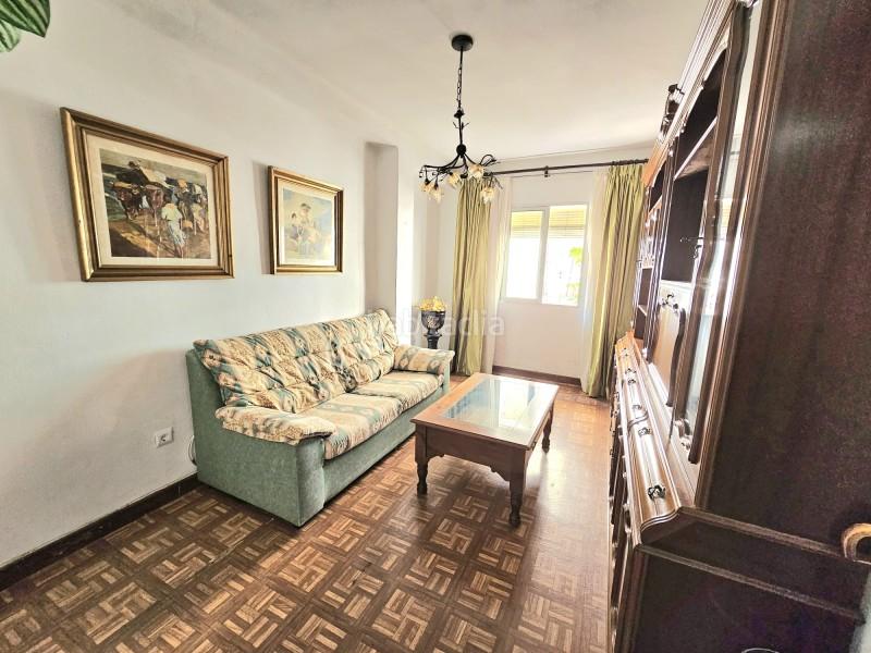 Foto fb328a79-da68-4ab0-8f06-ec26f0500c8a. Piso en calle rodríguez cansino 2 piso en venta en la victoria , en Málaga