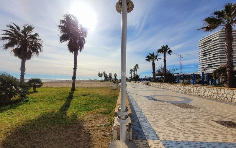 Foto 3cebeaa7-c0e2-4c7d-b9d1-acf8a324b15f. Pis a calle la unión mercantil 31 a Martín Carpena - Torre del Río Málaga