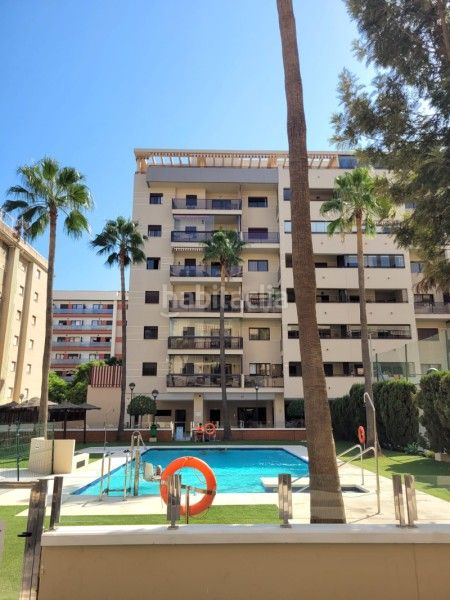 Foto b0f6ae39-94b1-4258-bc59-209880f8f139. Pis a calle la unión mercantil 31 a Martín Carpena - Torre del Río Málaga