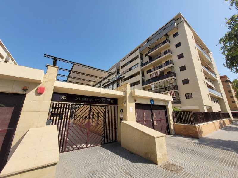 Foto eb377436-ef11-4219-aa36-a5e293ccd77f. Pis a calle la unión mercantil 31 a Martín Carpena - Torre del Río Málaga