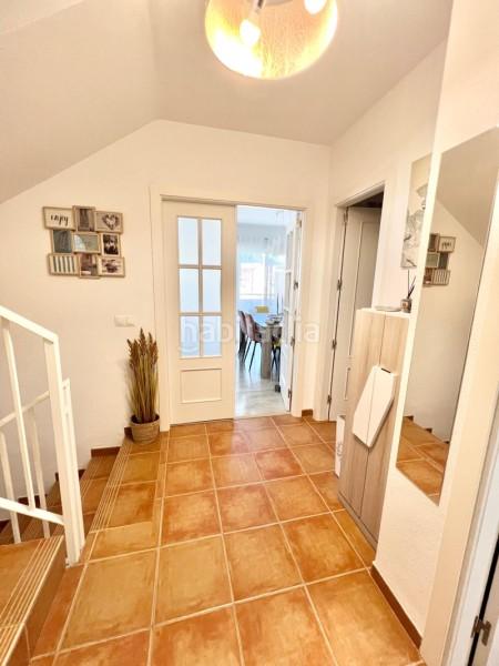 Foto d6e02976-b2b7-4cf1-ab43-71a3a39f7814. Casa adossada a calle estados unidos 100 a Añoreta Golf - Paraíso del Sol Rincón de la Victoria