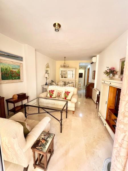 Foto b9830351-3a11-42ec-adeb-0e6d2b1222a3. Appartamento in avenida joan miró in Calvario Torremolinos