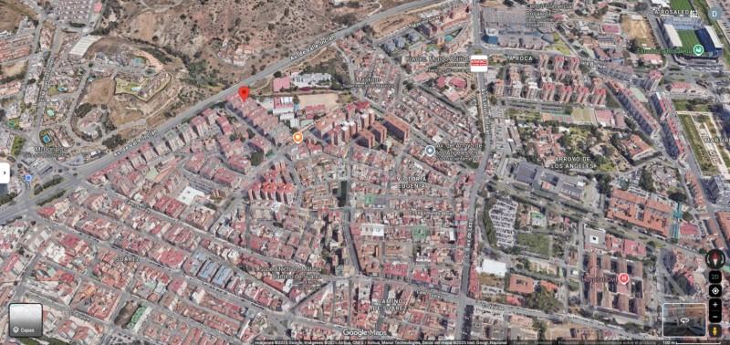 Foto 09490df0-c677-4a3d-8c3c-1ef2c9ff9422. Pis a calle miramargaritas 2 a Parque Victoria Eugenia Málaga