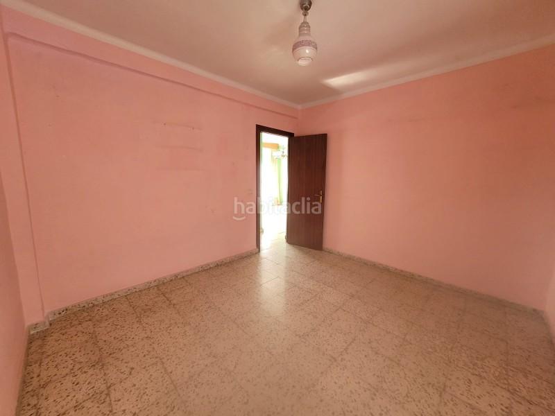 Foto 13969f42-39c3-476a-a451-b3b6b97fc48e. Pis a calle miramargaritas 2 a Parque Victoria Eugenia Málaga