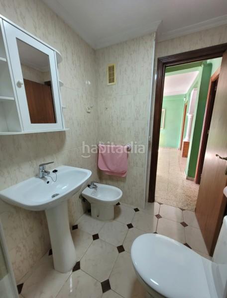 Foto 2238b51a-5e31-40e4-a1bb-660c804f8a03. Pis a calle miramargaritas 2 a Parque Victoria Eugenia Málaga