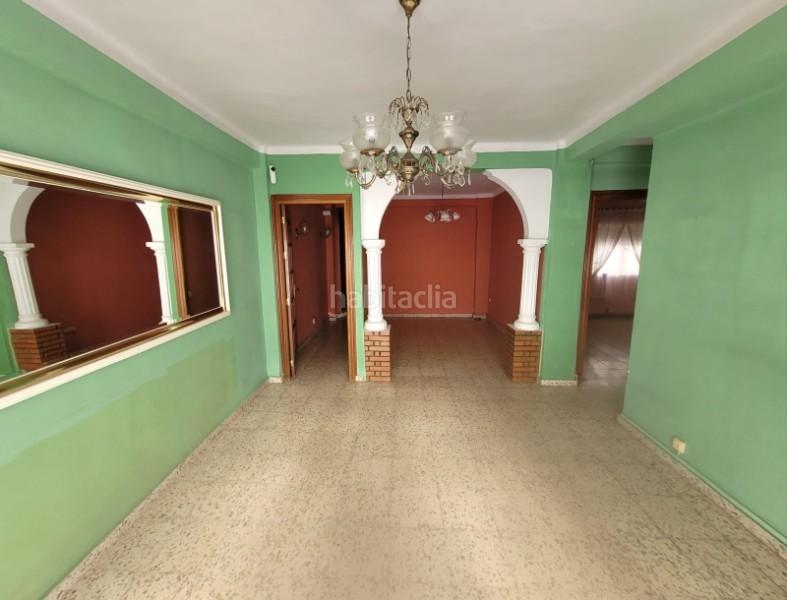 Foto 2261bfdb-5f58-4a08-afad-14839483fa4b. Pis a calle miramargaritas 2 a Parque Victoria Eugenia Málaga