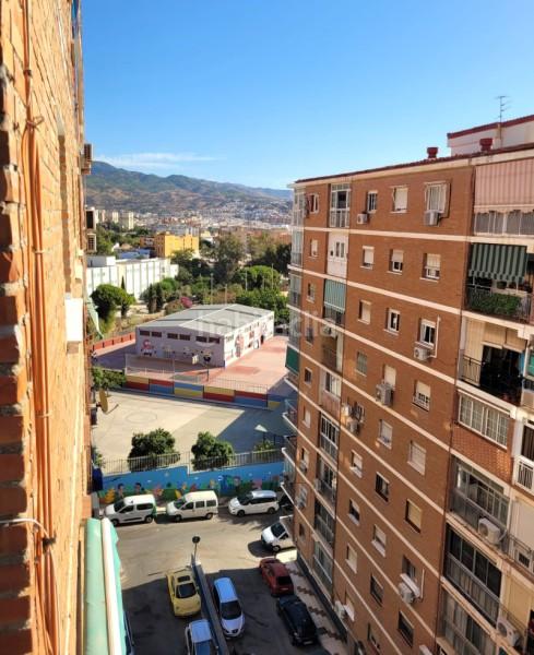 Foto 5b137cea-5365-4887-9e2f-ea0c41f11c2f. Pis a calle miramargaritas 2 a Parque Victoria Eugenia Málaga