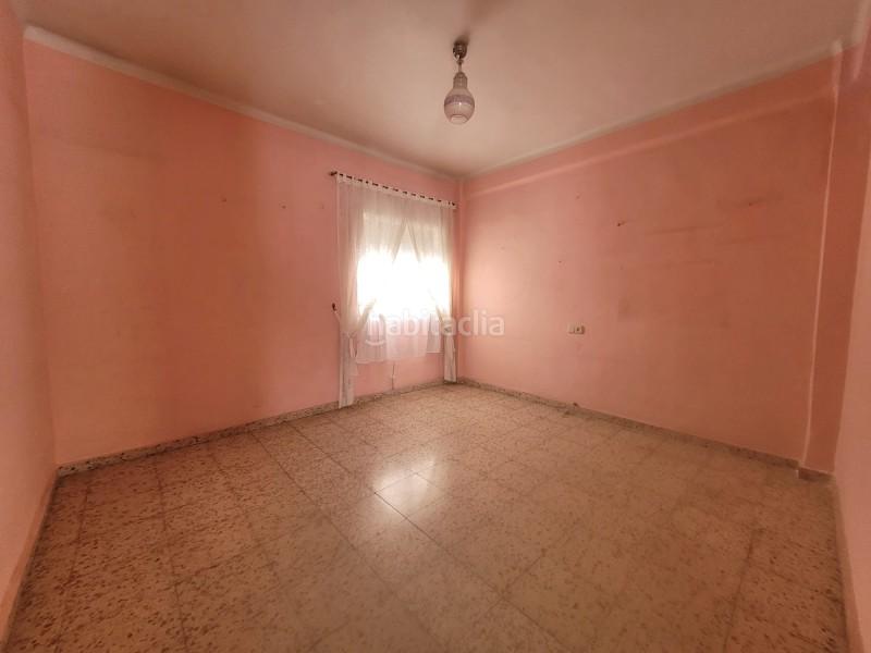 Foto edec712c-d5f1-4c39-bec2-c6e3d0bebe70. Pis a calle miramargaritas 2 a Parque Victoria Eugenia Málaga