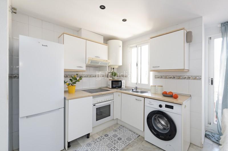 Foto e2aad54f-82bf-43b2-a2f0-192c092a9cb5. Dúplex a calle perdices a Torreblanca del Sol Fuengirola