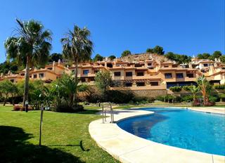 Haus in Calle leoni benabú 20. Casa en venta en la reserva de san antón málaga, málaga