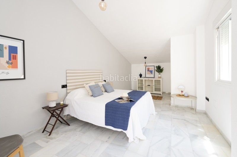 Foto 4f5d558f-0035-4700-a7ad-3b534c2283d6. Dúplex a calle perdices 4 a Torreblanca del Sol Fuengirola