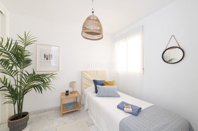 Foto ba1a0f62-fd39-460b-8cc1-a3ab1fc5d64a. Dúplex a calle perdices 4 a Torreblanca del Sol Fuengirola