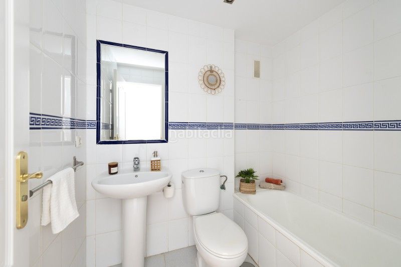 Foto c42d9b53-3120-4dd4-94a2-1dd984d7724f. Dúplex a calle perdices 4 a Torreblanca del Sol Fuengirola