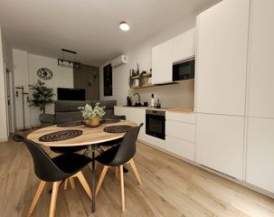Appartamento  N/a. Piso en venta en carretera de cádiz málaga, málaga