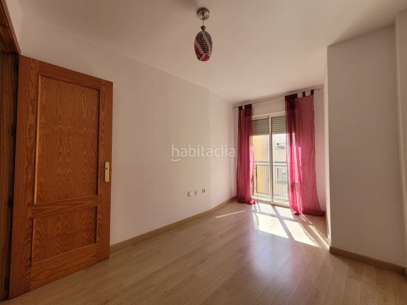 Foto 03d231fa-a5c2-4621-9634-e44f5b3a4d01. Dúplex a calle enrique de egas 12 a Suárez Málaga