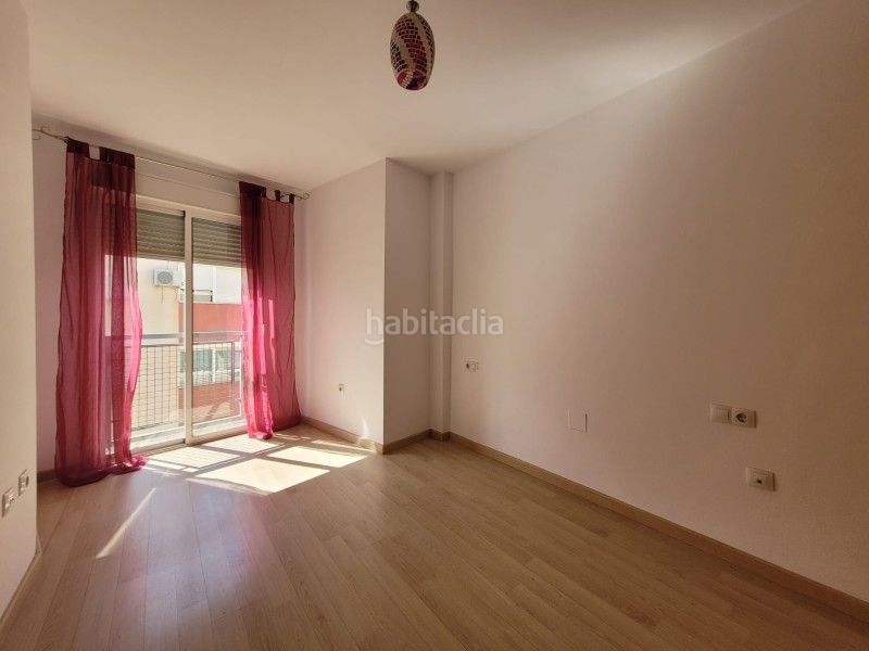 Foto 152dd299-8f95-4d43-aabd-6214271f04ed. Dúplex a calle enrique de egas 12 a Suárez Málaga