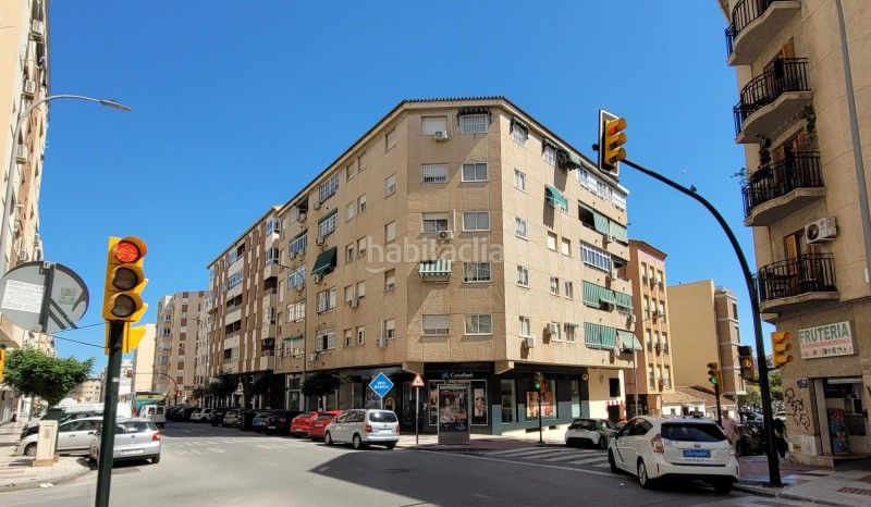 Foto 56a27cc0-0a1f-40f6-ad35-fd32aef6d2a9. Dúplex a calle enrique de egas 12 a Suárez Málaga