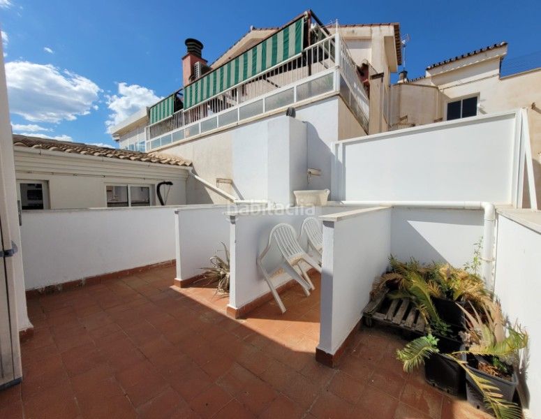 Foto d7f9903d-0687-48a0-9457-3e2f1da2fa49. Dúplex a calle enrique de egas 12 a Suárez Málaga