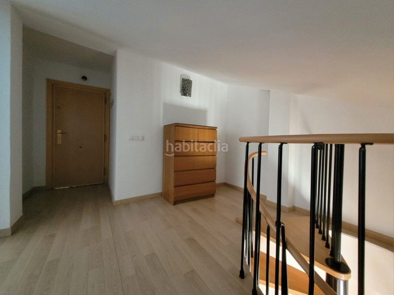 Foto dd47894e-57b9-4243-9f23-ceeb8d0cda51. Dúplex a calle enrique de egas 12 a Suárez Málaga