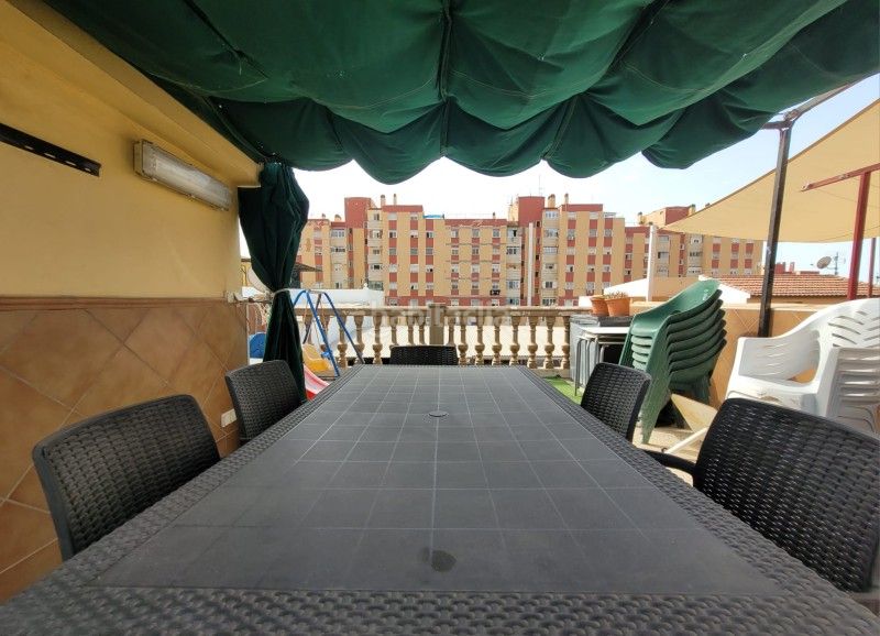 Foto 476ea628-ef6c-4b94-9b1b-f7079cf10f0b. Casa a calle manuel laguna 25 a Mangas Verdes - Las Flores - Parque del Sur Málaga