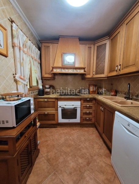 Foto 8279ebd3-5431-4e8d-afab-997f247f325f. Casa a calle manuel laguna 25 a Mangas Verdes - Las Flores - Parque del Sur Málaga