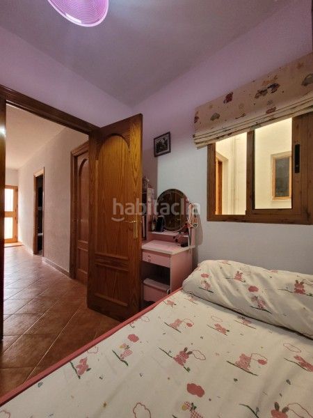 Foto e5b0e31e-bc99-4bf7-8df3-19c708f84eb5. Casa a calle manuel laguna 25 a Mangas Verdes - Las Flores - Parque del Sur Málaga