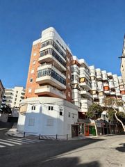 Piso en Avenida joan miró 14. Piso en venta en centro ciudad torremolinos, málaga