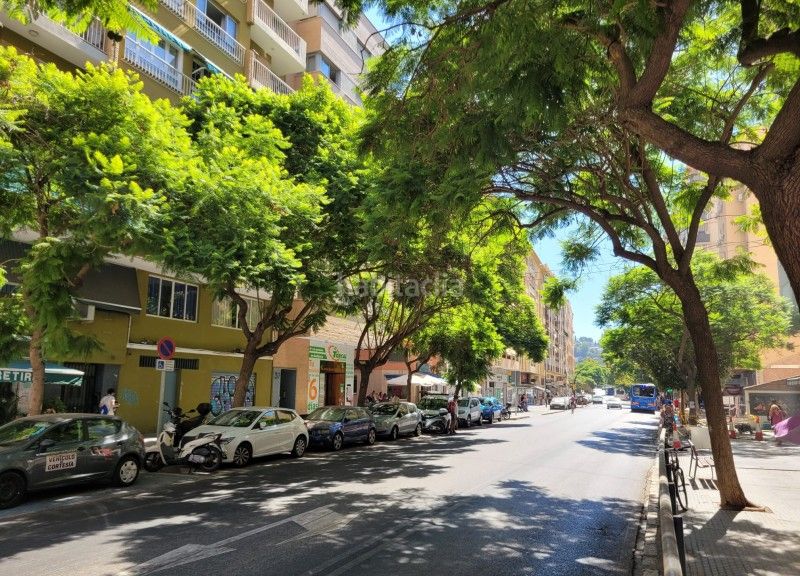 Foto d99d20ba-cd58-4495-9830-cc2b5bce522f. Pis a calle aguilar y cano 5 a El Palo Málaga