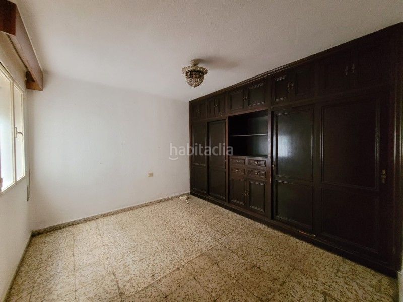 Foto dea46667-2ce3-4848-8d43-a8464f47b3e1. Pis a calle aguilar y cano 5 a El Palo Málaga
