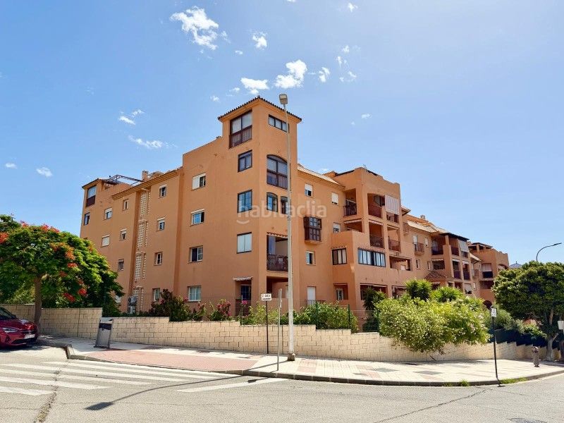 Foto 19363f0d-bf79-4f8d-9ec3-e0591e1ba951. Pis amb aparcament piscina a El Pinillo Torremolinos
