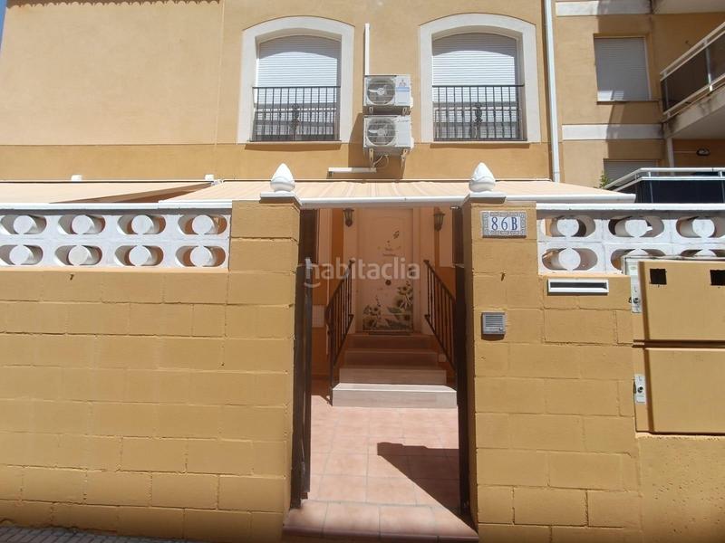 Foto f8d9ce3c-11d6-4d81-ba8e-5daca4099a48. Alquiler apartamento dúplex en playa en Playa de Gandía Gandia