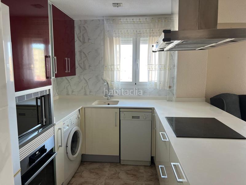 Foto 9ae2c9c3-41c3-42d5-ab6a-9ccaa16e0f2e. Rent apartment with parking pool in Playa de Gandía Gandia