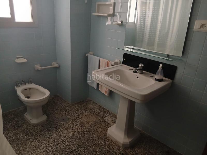 Foto 6b55be0a-77d9-49eb-b9bc-f9eab30d07e7. Apartamento oportunidad en primera línea de playa en gandía! en Gandia