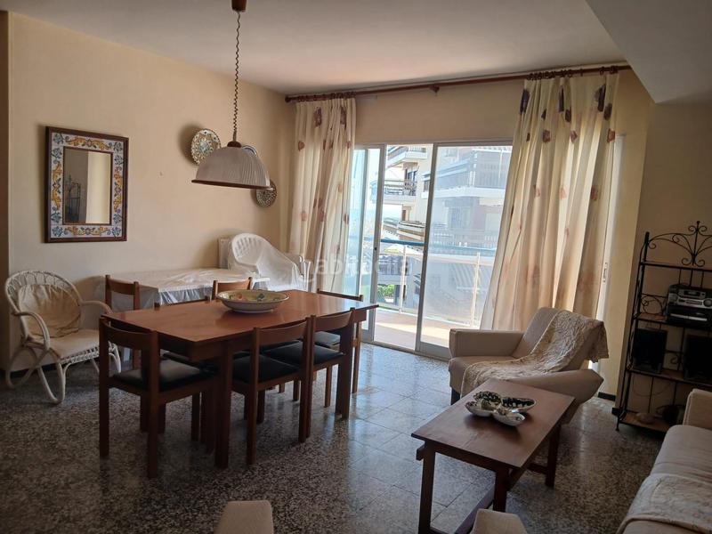 Foto ba2eb308-82a3-4e1a-a654-c75f0e470315. Apartamento oportunidad en primera línea de playa en gandía! en Gandia