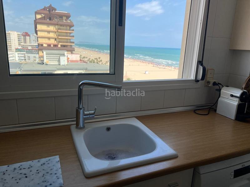Foto d266448f-14cc-4810-8f07-b1fb2e58e1cb. Alquiler apartamento exclusivo apartamento en primera línea de playa con vistas al mar. en Gandia