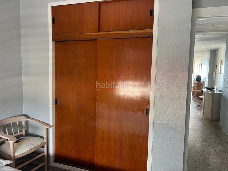 Foto fc2a5a73-4cc7-4399-96d2-6d0710fcd953. Alquiler apartamento exclusivo apartamento en primera línea de playa con vistas al mar. en Gandia