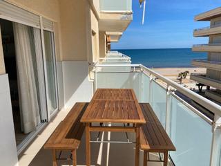 Lloguer Apartament a Daimús. Fabuloso apartamento en primera línea de playa con vista lateral