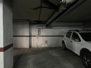 Miete Autoparkplatz in Corea. Se alquila plaza de garaje en la zona de corea
