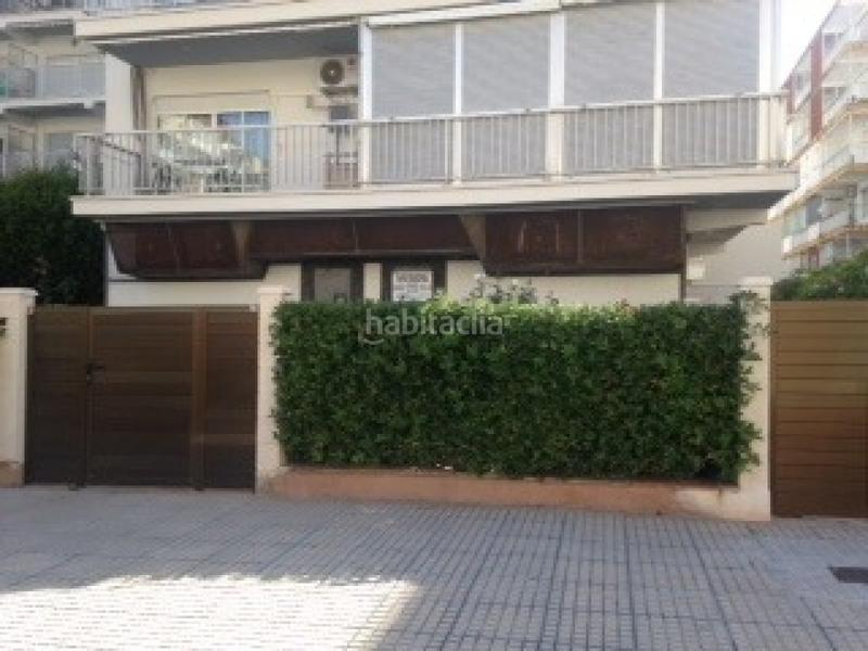 Foto 80eafe07-0f25-49c7-8cfc-bf545c951e84. Local comercial a Playa de Gandía Gandia