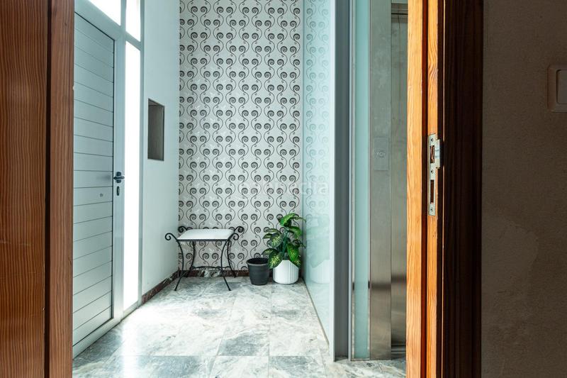 Foto 0dbef5f9-e030-47f9-8716-6fe0a3e9209c. Edifici a Font d´en Carròs (la)